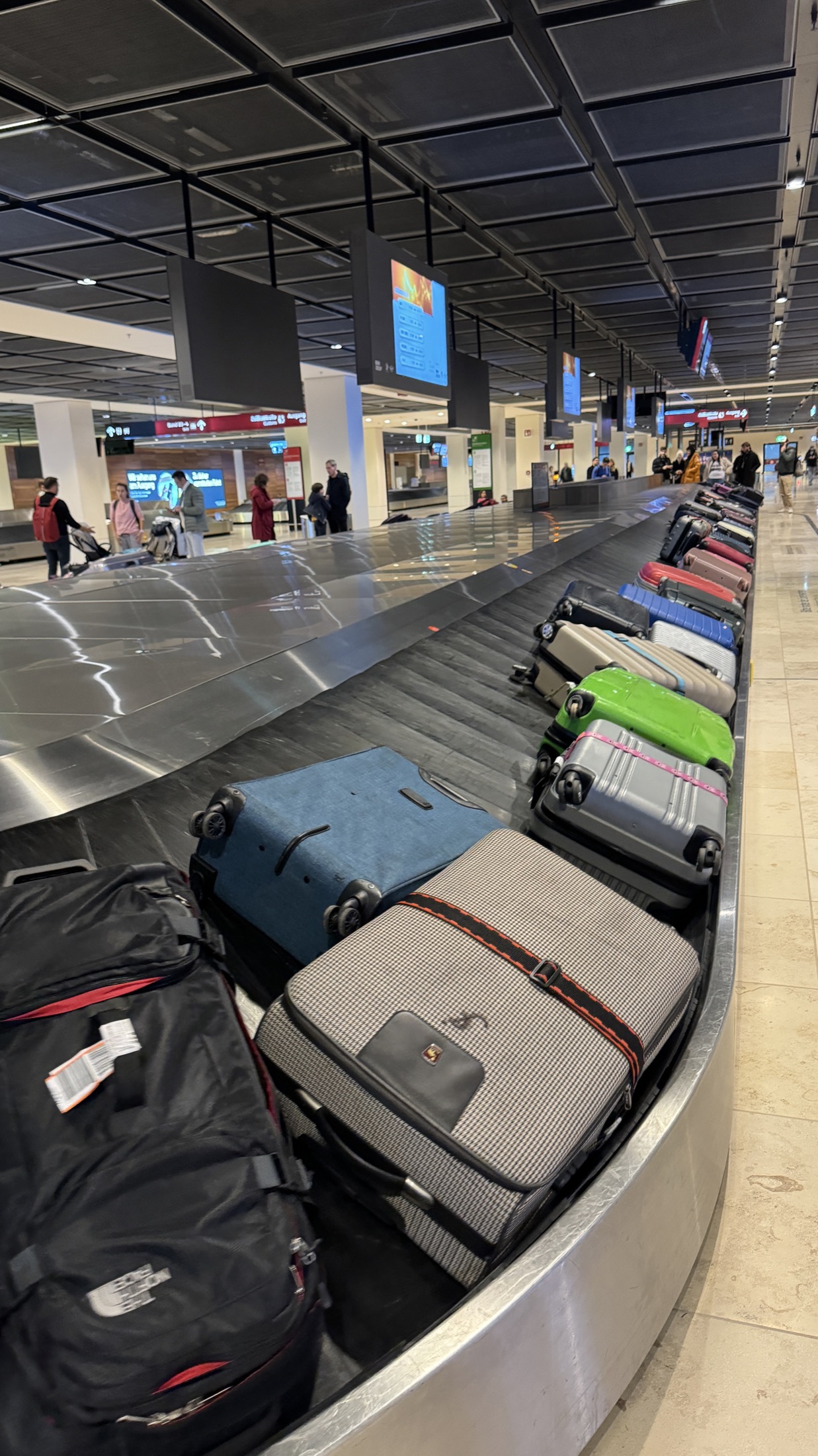 Airport baggage carousel